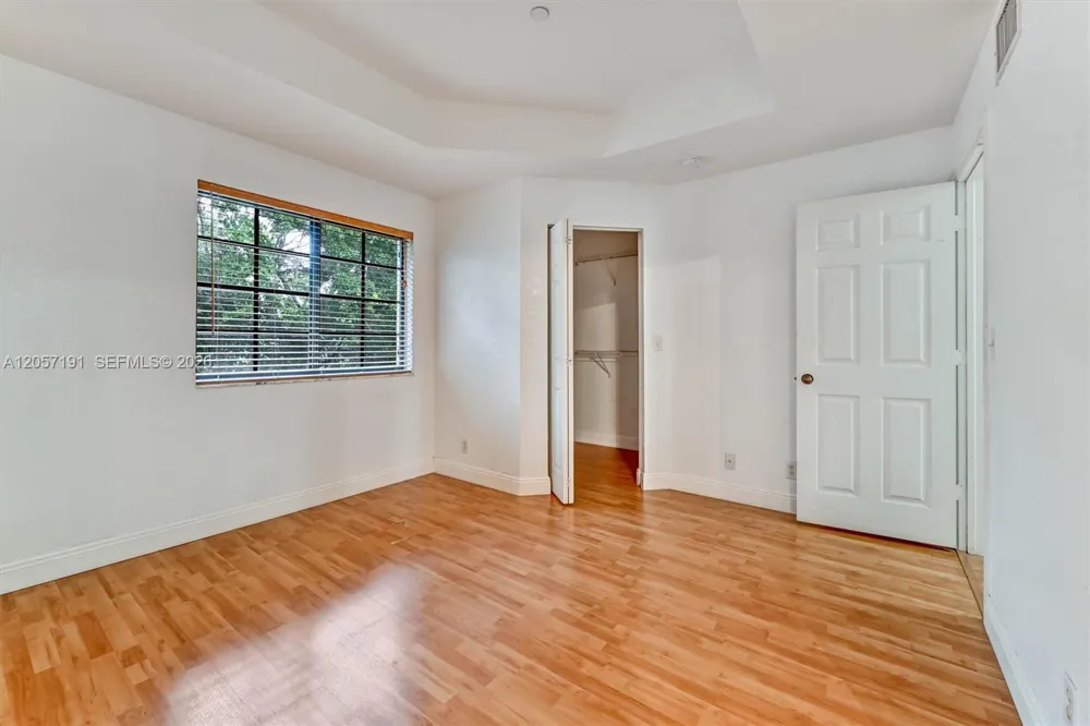 3897 Tree Top Dr Weston, FL 33332