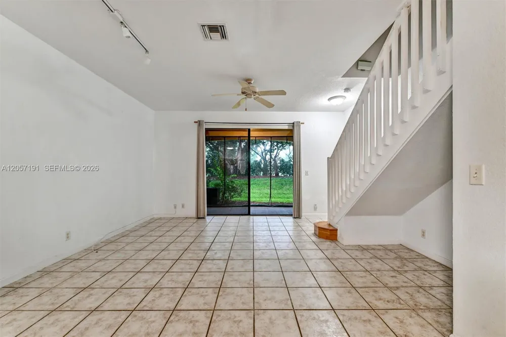 3897 Tree Top Dr Weston, FL 33332