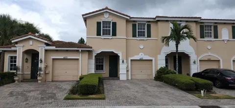 4277 SW Pine Cove Court
