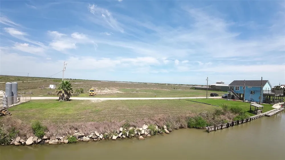 30 Private Road 642 Matagorda, TX 77457