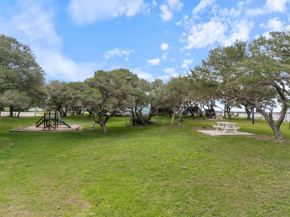 14 Calumet Drive Palacios, TX 77465