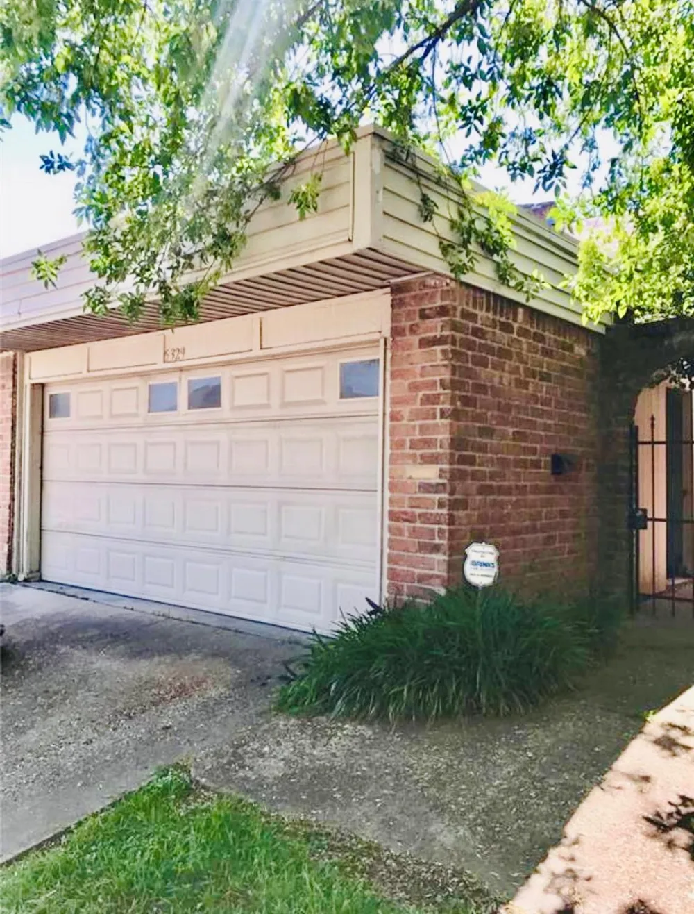 5329 Lost Forest Dr Drive #5329 Houston, TX 77092