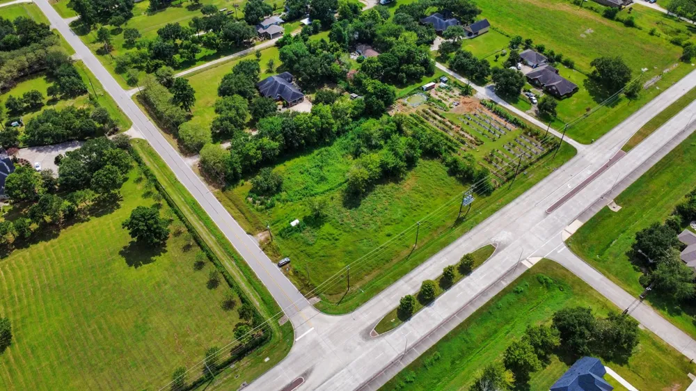 16618 County Road 831 Pearland, TX 77584