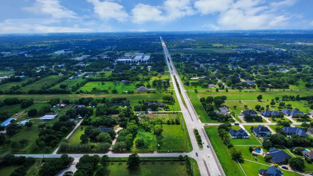 16618 County Road 831 Pearland, TX 77584