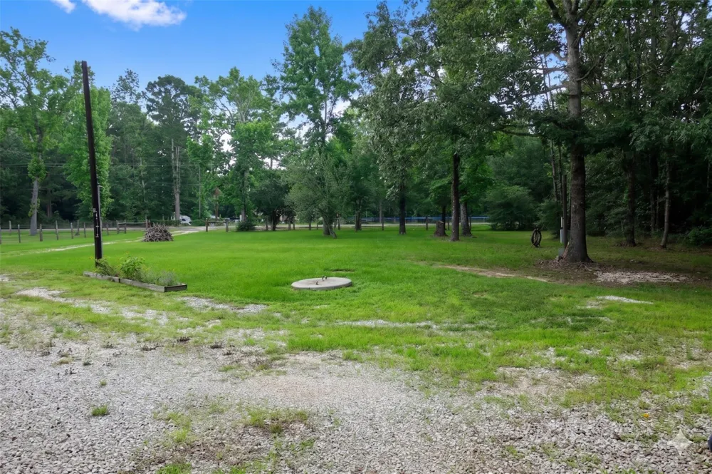 10792 Hwy 156 Coldspring, TX 77331