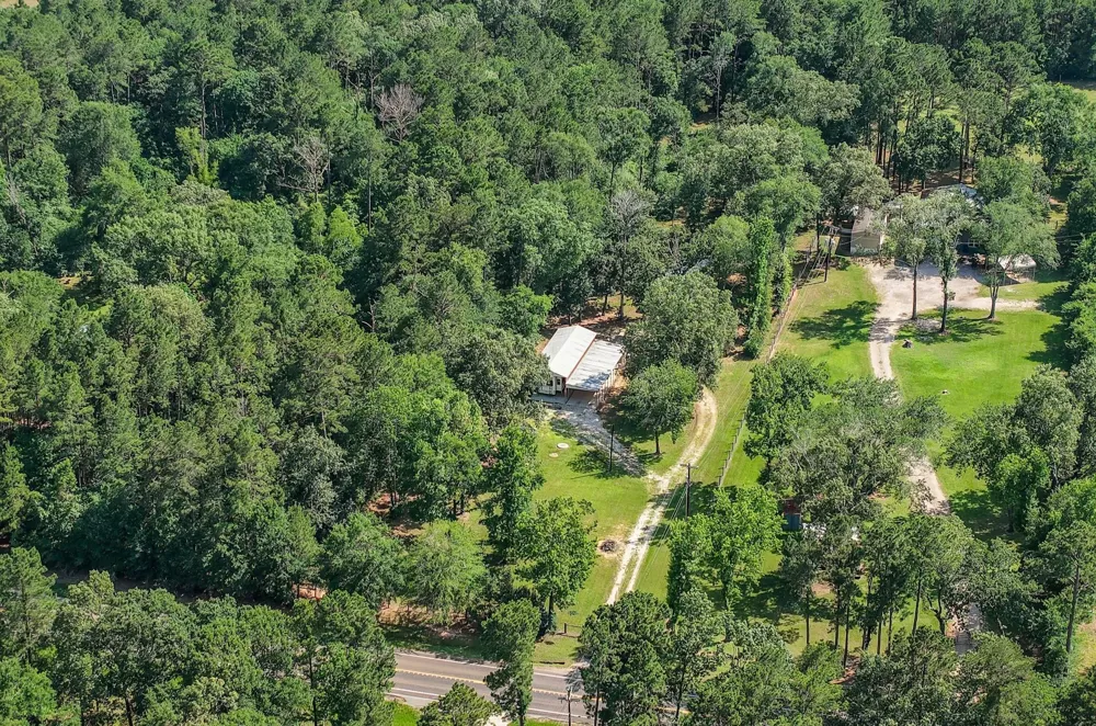 10792 Hwy 156 Coldspring, TX 77331