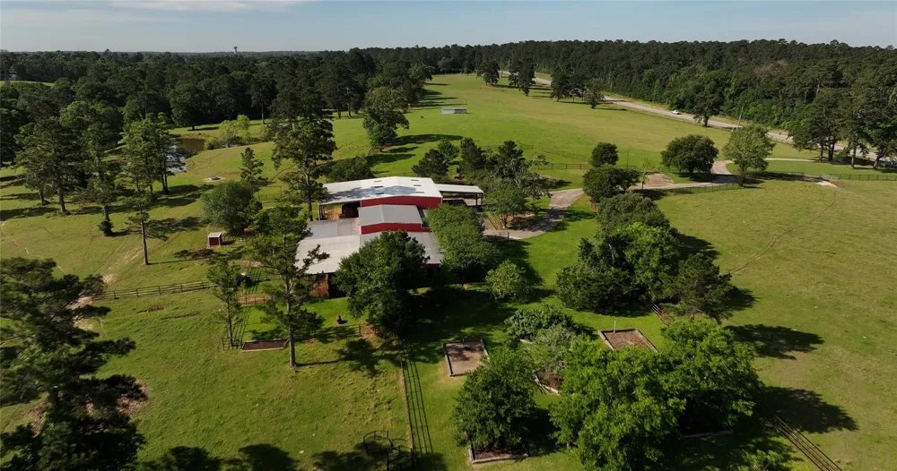 22720 Fm-2854 Montgomery, TX 77316
