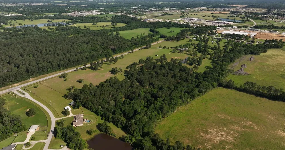 22720 Fm-2854 Montgomery, TX 77316