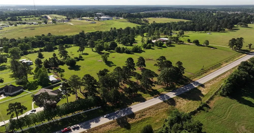 22720 Fm-2854 Montgomery, TX 77316