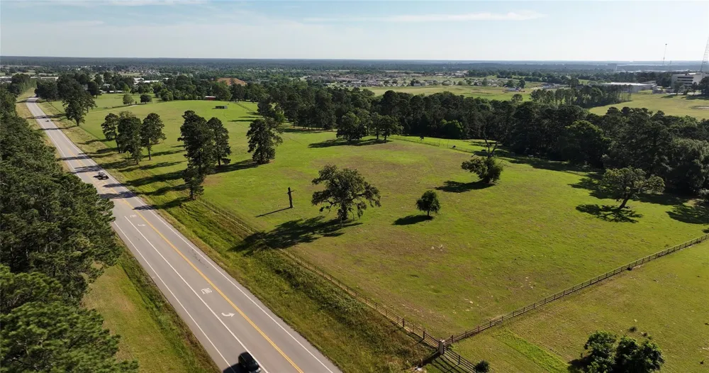 22720 Fm-2854 Montgomery, TX 77316