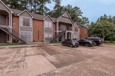 2402 Sycamore Avenue #D8