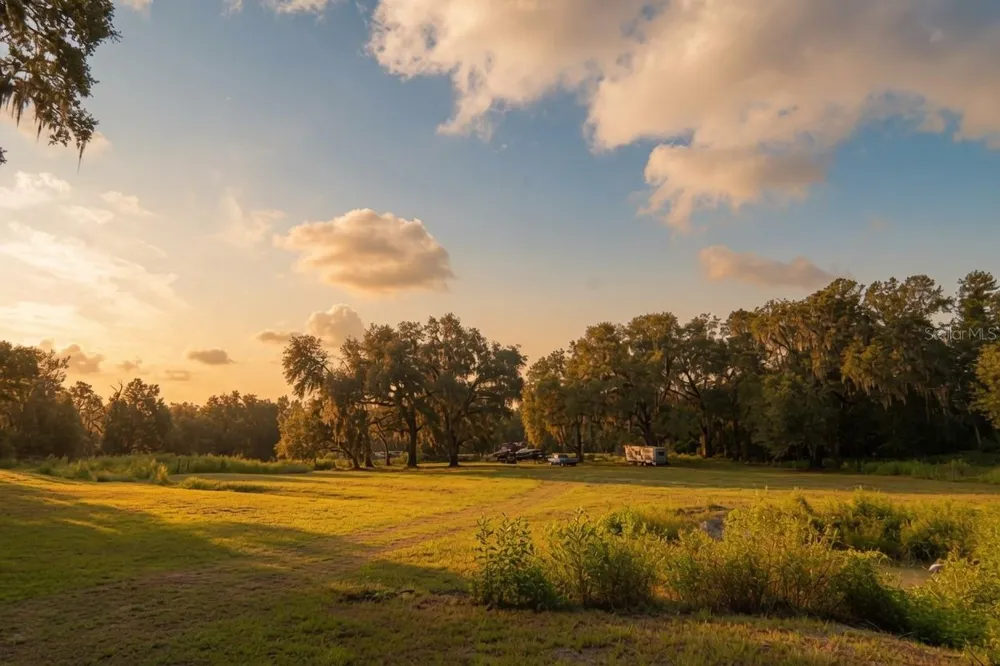 24368 DORSEY SMITH ROAD Brooksville, FL 34601