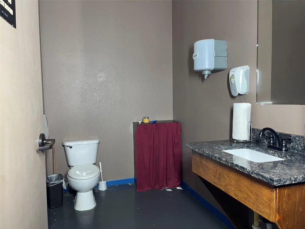 424 State Highway 75 S Fairfield, TX 75840