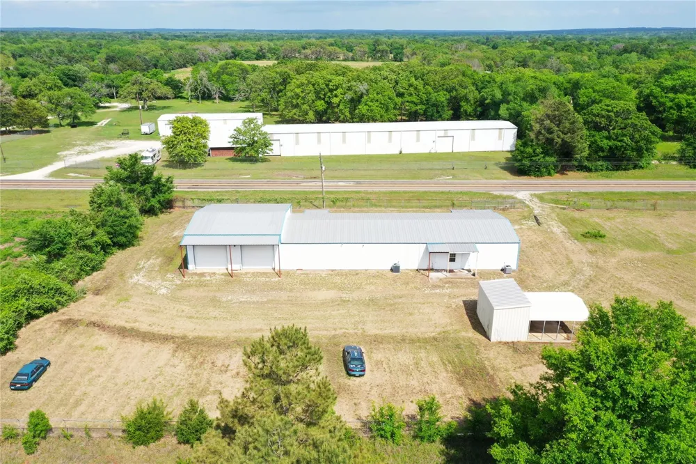 424 State Highway 75 S Fairfield, TX 75840