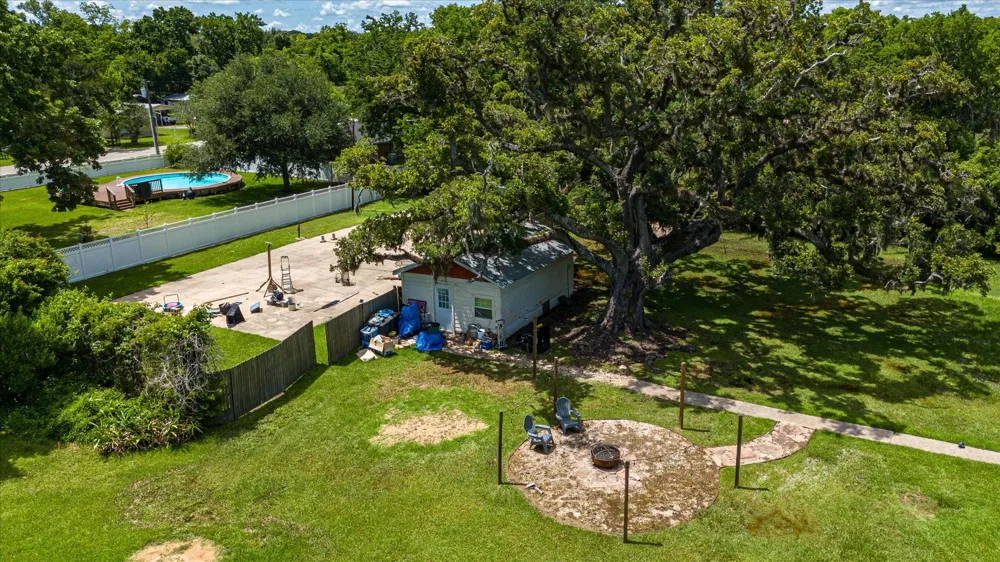1 E E Brazos Avenue West Columbia, TX 77486