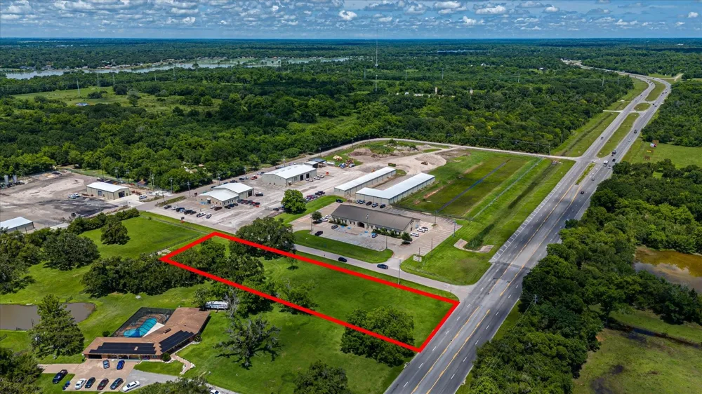 1150 E Brazos Lt 2 Avenue West Columbia, TX 77486