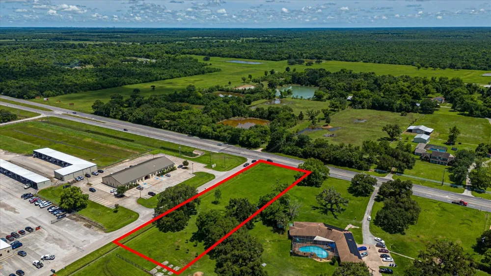 1150 E Brazos Lt 2 Avenue West Columbia, TX 77486