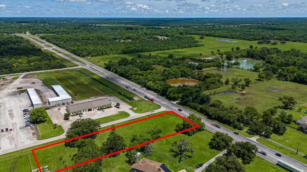 1150 E Brazos Lt 2 Avenue West Columbia, TX 77486