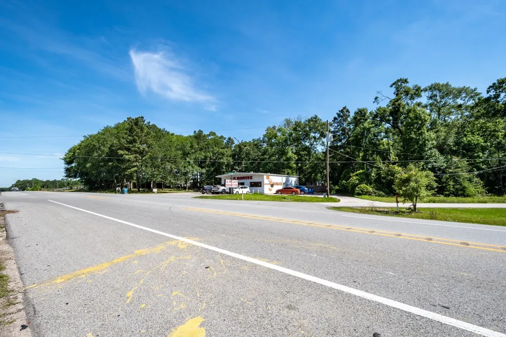 24943 Fm 2090 Road Splendora, TX 77372