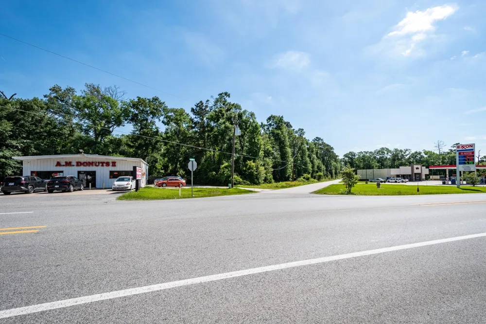 24943 Fm 2090 Road Splendora, TX 77372