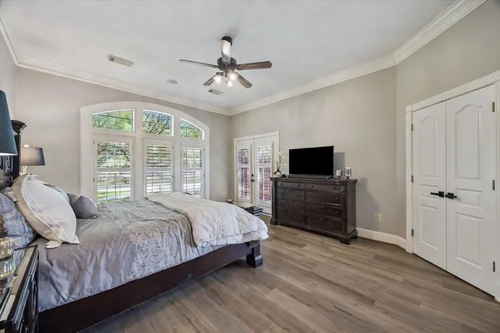 4425 Glenwood Drive Richmond, TX 77406