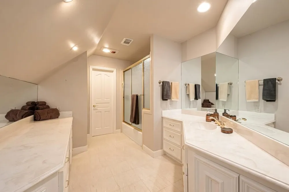4425 Glenwood Drive Richmond, TX 77406