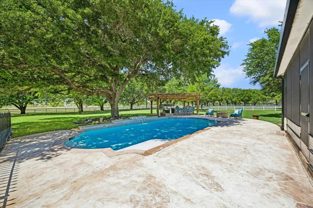 4425 Glenwood Drive Richmond, TX 77406
