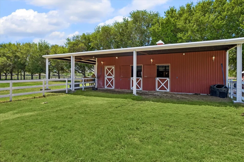 4425 Glenwood Drive Richmond, TX 77406
