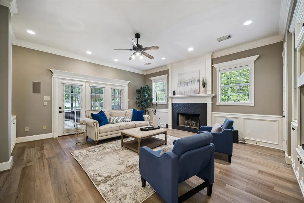 4425 Glenwood Drive Richmond, TX 77406
