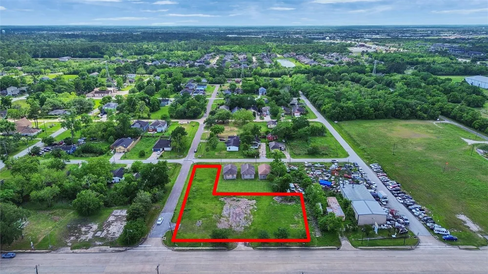 2020 Highway 3 Dickinson, TX 77539