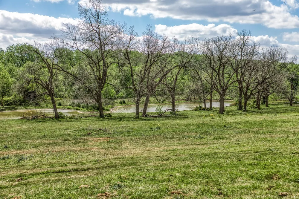 11320 County Road 343 Caldwell, TX 77836