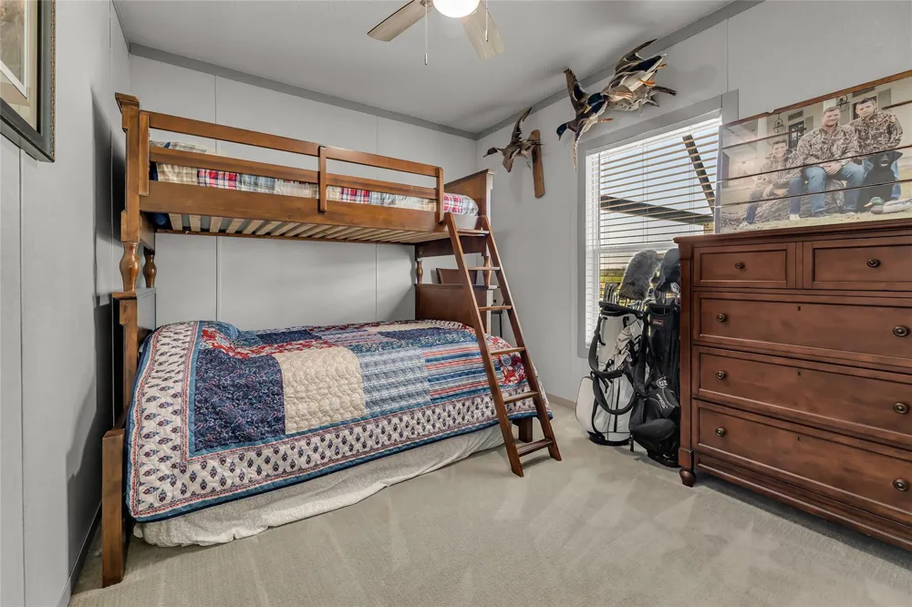 11581 County Road 419 Navasota, TX 77868