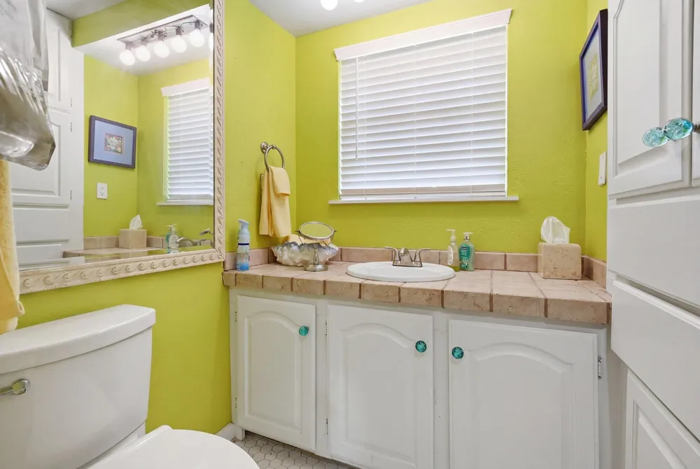 1029 Lady Claire Street Rockport, TX 78382