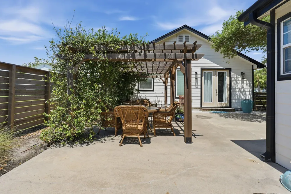 1029 Lady Claire Street Rockport, TX 78382