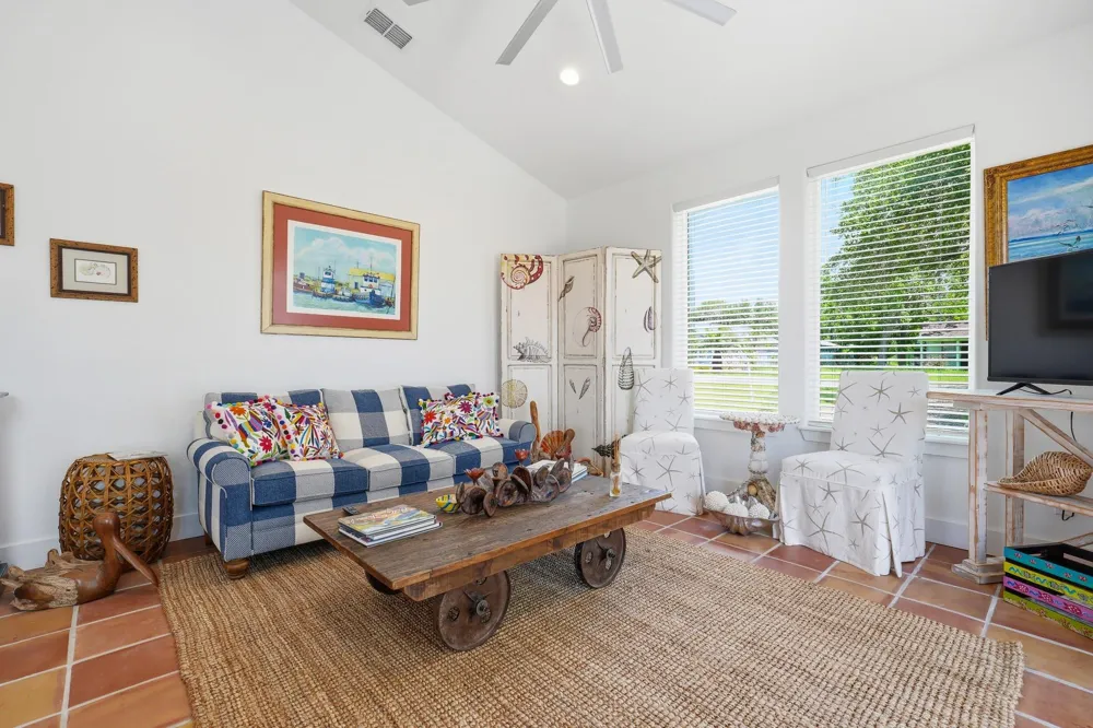 1029 Lady Claire Street Rockport, TX 78382