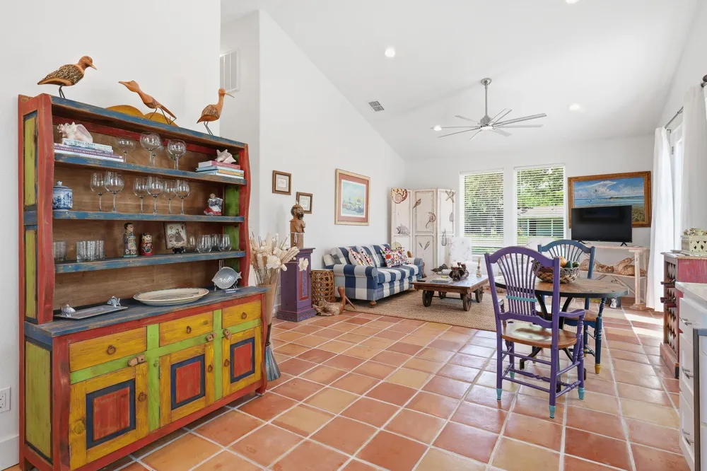 1029 Lady Claire Street Rockport, TX 78382