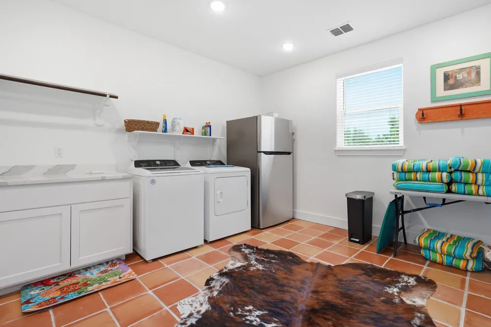 1029 Lady Claire Street Rockport, TX 78382