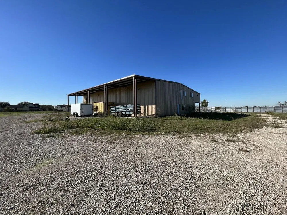 36847 0002 Richard Frey Road Drive Hempstead, TX 77445