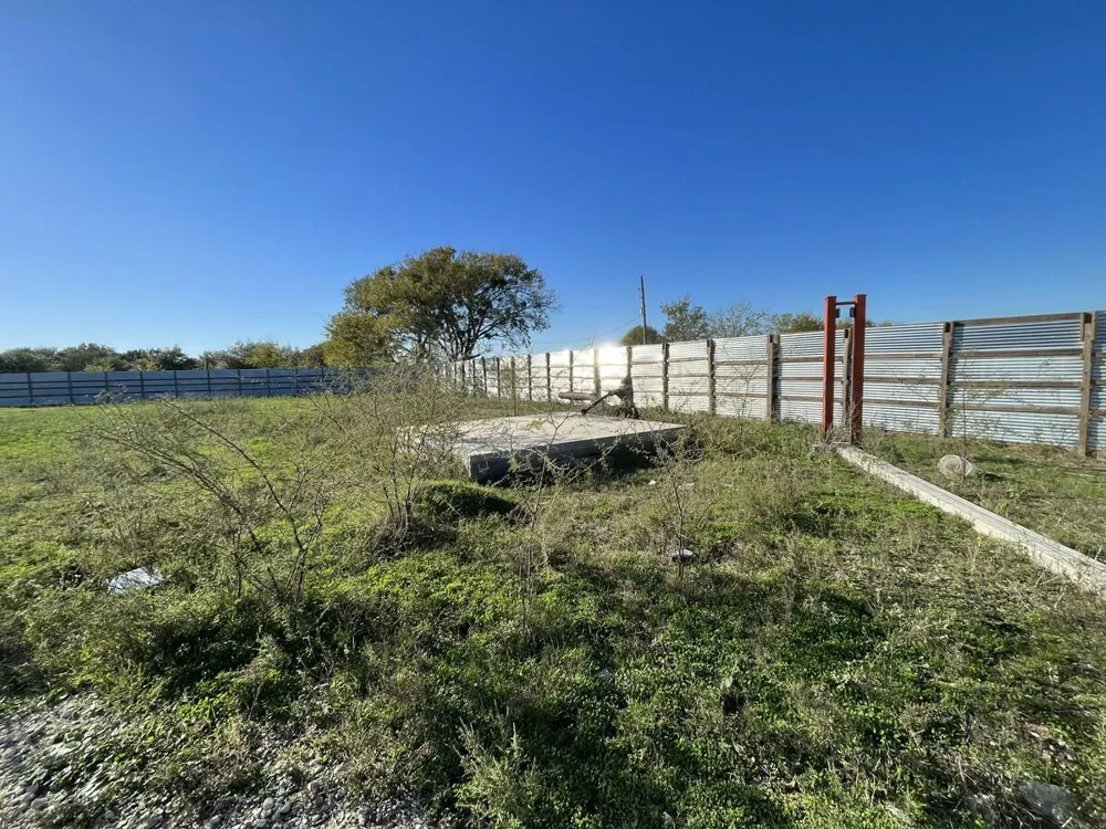 36847 0002 Richard Frey Road Drive Hempstead, TX 77445