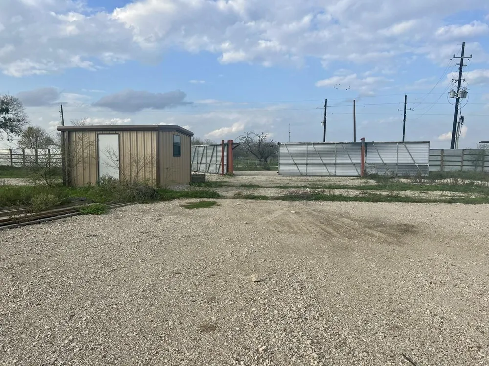36847 0002 Richard Frey Road Drive Hempstead, TX 77445