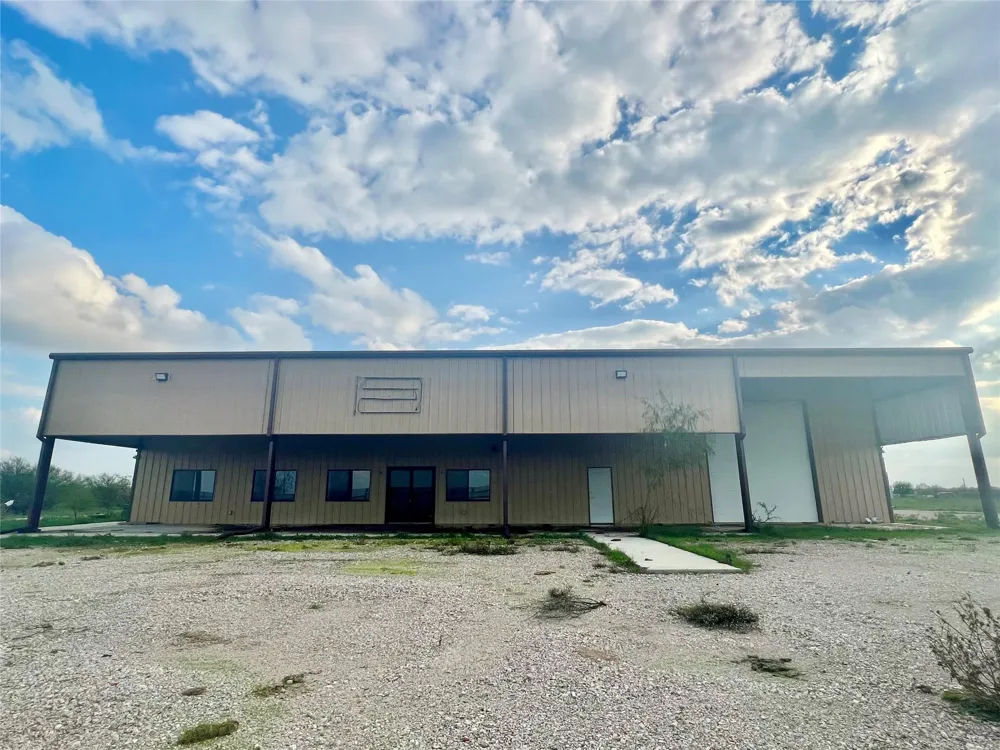 36847 0002 Richard Frey Road Drive Hempstead, TX 77445