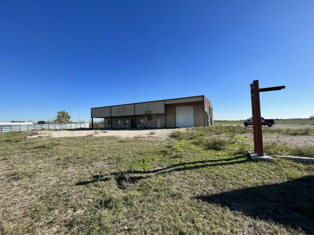 36847 0002 Richard Frey Road Drive Hempstead, TX 77445