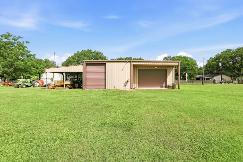 2740 Wehring Road Rosenberg, TX 77471