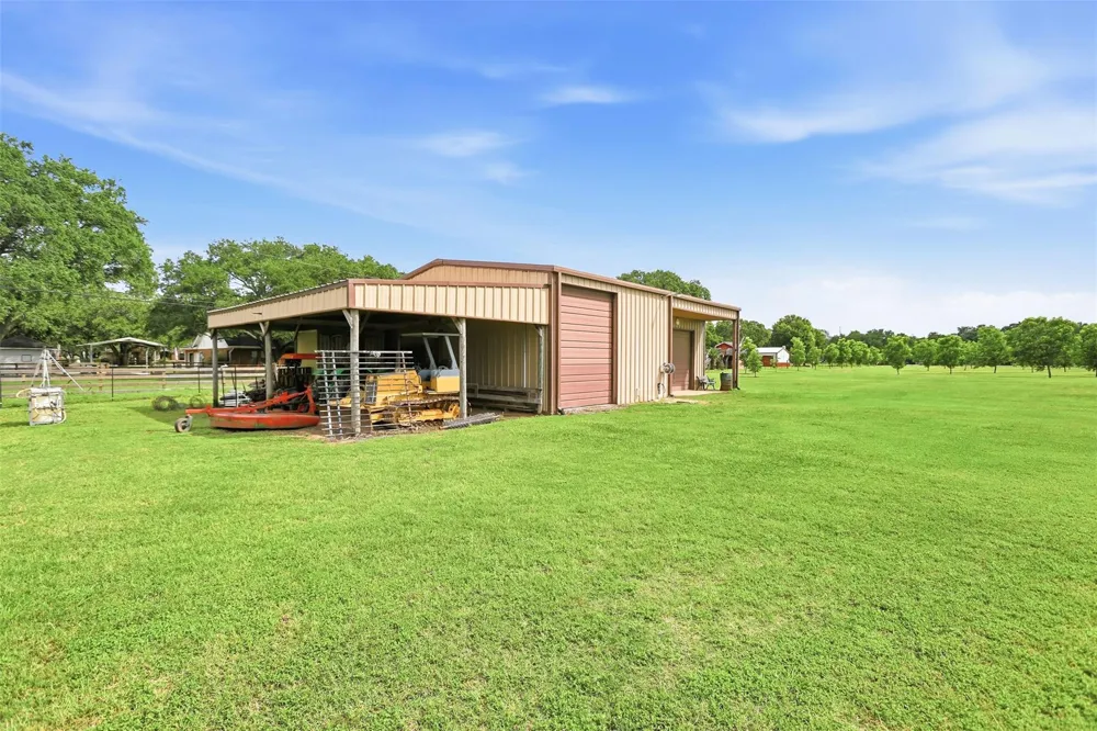 2740 Wehring Road Rosenberg, TX 77471