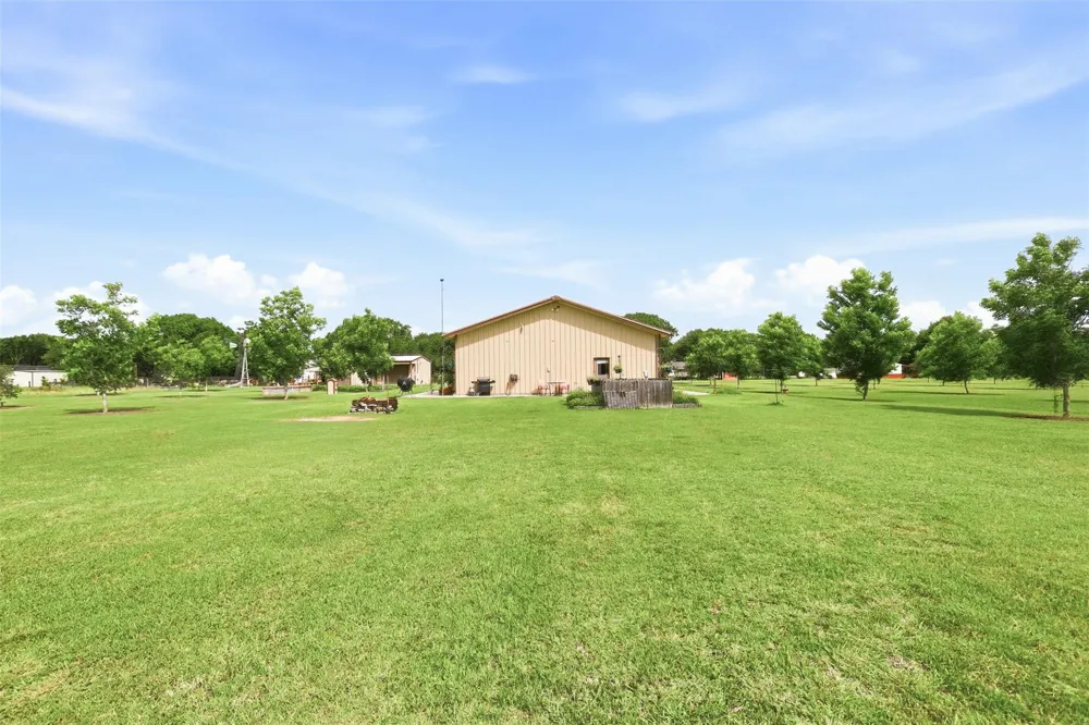 2740 Wehring Road Rosenberg, TX 77471