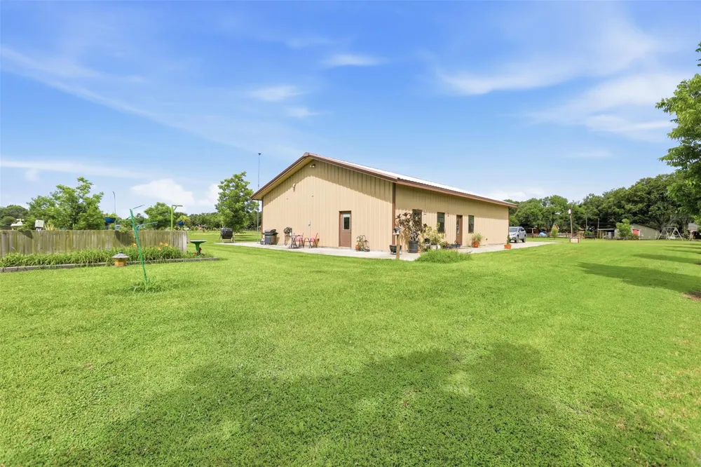 2740 Wehring Road Rosenberg, TX 77471