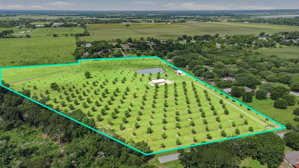 2740 Wehring Road Rosenberg, TX 77471