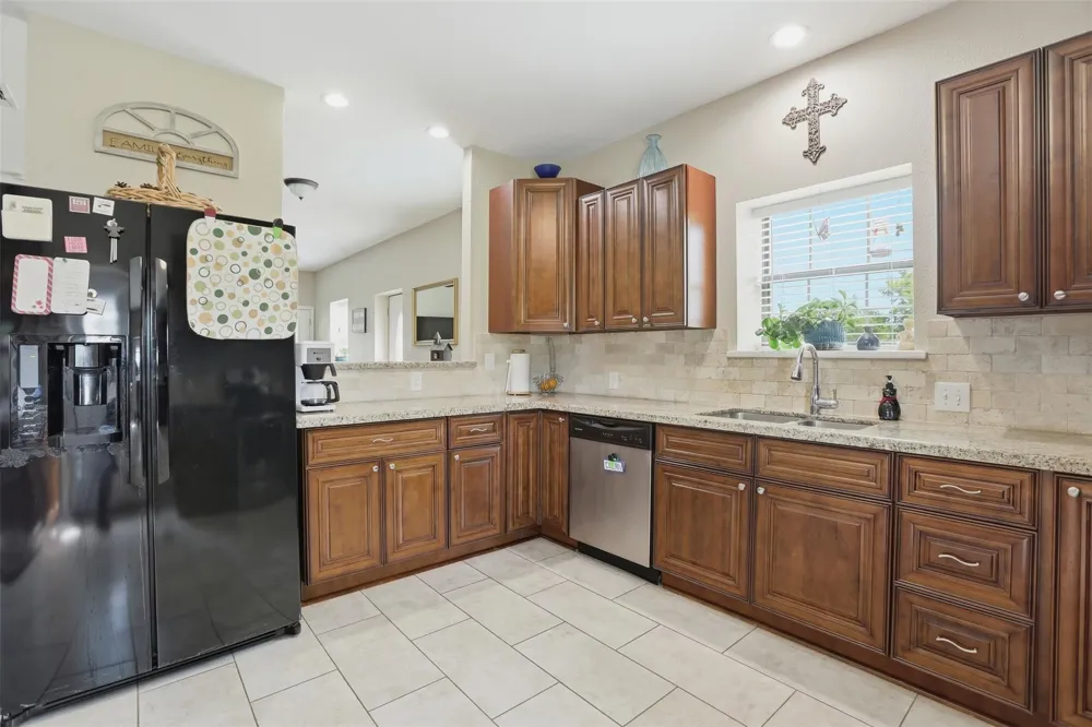 2740 Wehring Road Rosenberg, TX 77471