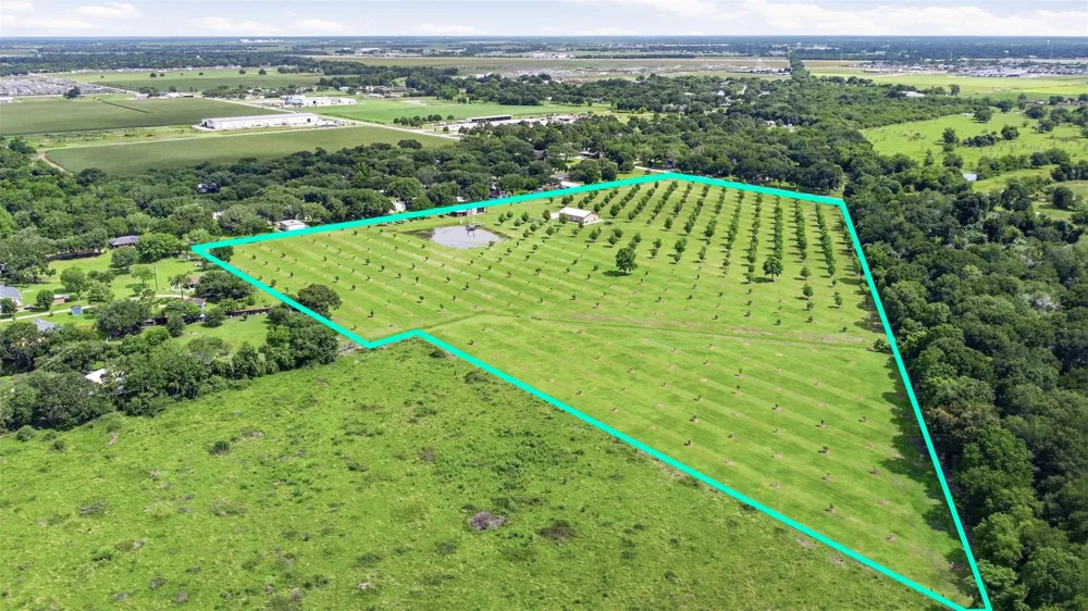 2740 Wehring Road Rosenberg, TX 77471