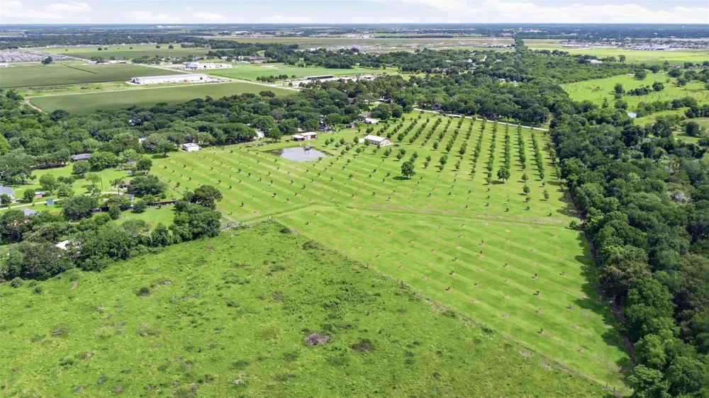 2740 Wehring Road Rosenberg, TX 77471